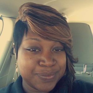 Meet your Posher, Deedee